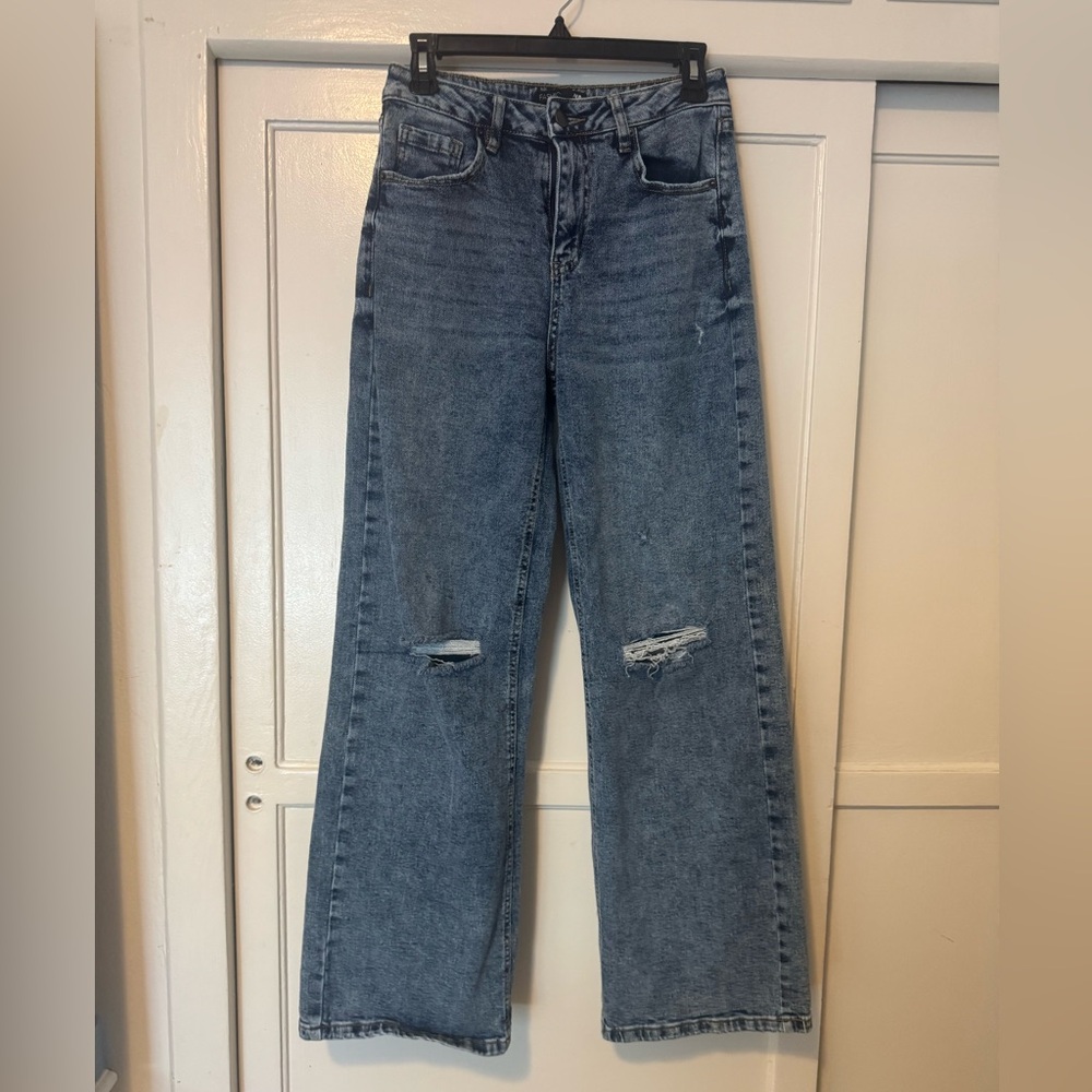 Fashion Nova Classic Blue Distressed Women's Jeans